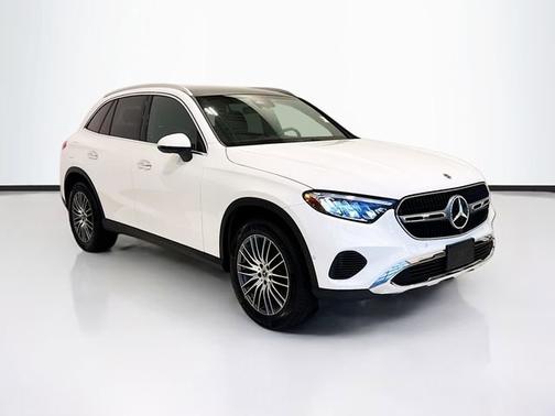 Polar White 2026 Mercedes-Benz GLC 300 4MATIC