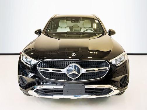 2024 Mercedes-Benz GLC 300 