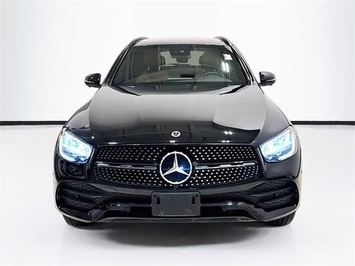 2021 Mercedes-Benz GLC 300 
