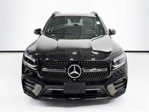 2025 Mercedes-Benz GLB 250 