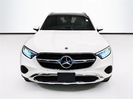 2025 Mercedes-Benz GLC 300 