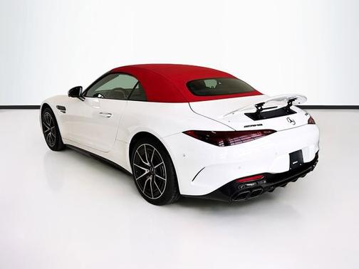 2022 Mercedes-Benz AMG SL 55 