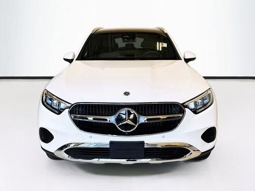 2026 Mercedes-Benz GLC 300 