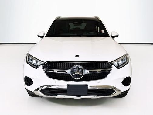 Polar White 2026 Mercedes-Benz GLC 300 4MATIC