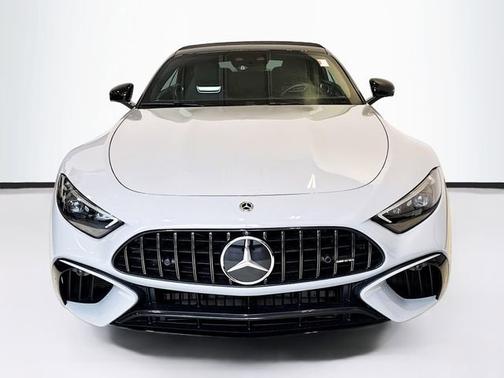 2022 Mercedes-Benz AMG SL 63 