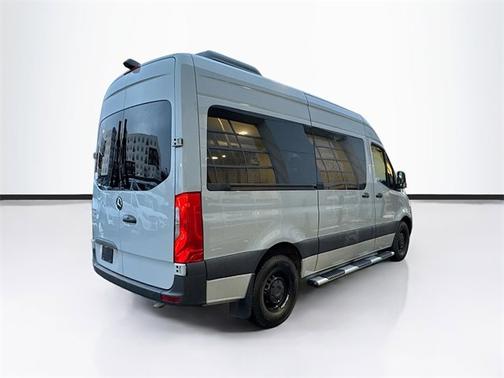 2024 Mercedes-Benz Sprinter 2500 