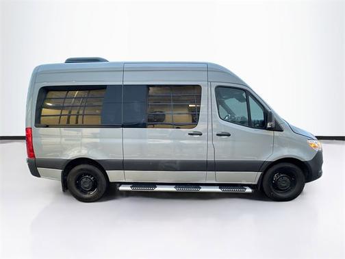 2024 Mercedes-Benz Sprinter 2500 