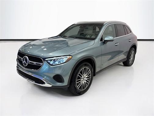 2025 Mercedes-Benz GLC 300 