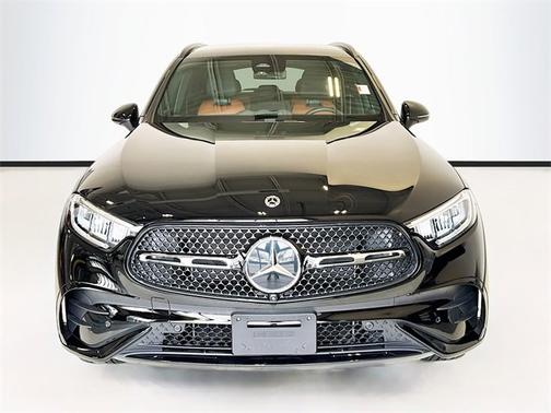 2023 Mercedes-Benz GLC 300 