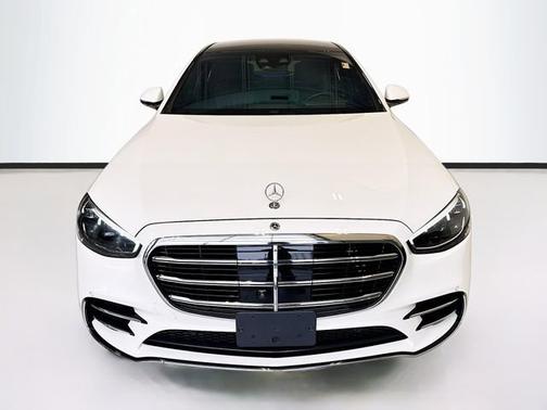 MANUFAKTUR Diamond White 2023 Mercedes-Benz S-Class
