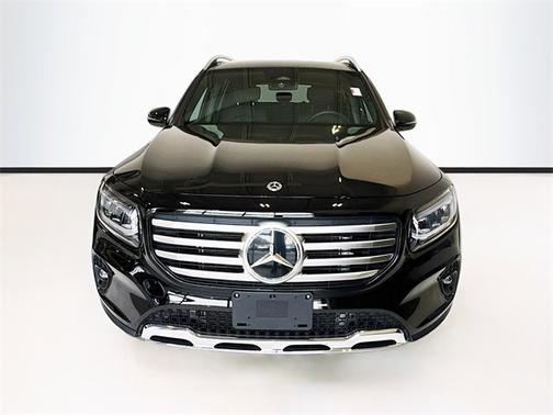 2025 Mercedes-Benz GLB 250