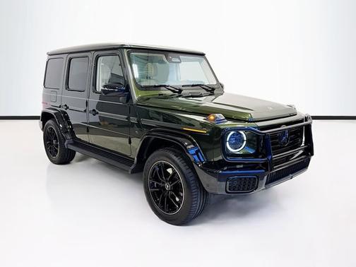 MANUFAKTUR Olive Metallic 2025 Mercedes-Benz G-Class