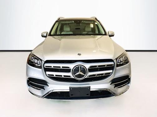 Cirrus Silver Metallic 2023 Mercedes-Benz GLS 450 4MATIC
