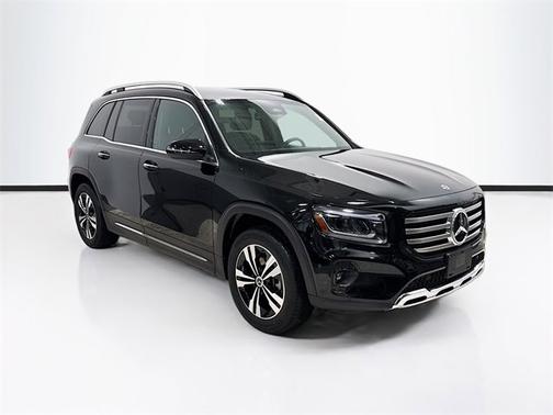 2025 Mercedes-Benz GLB 250 