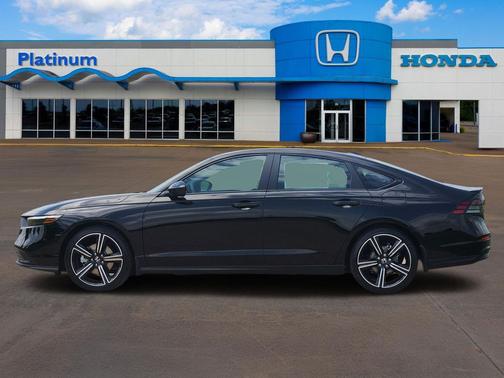 Crystal Black Pearl 2026 Honda Accord Hybrid Sport