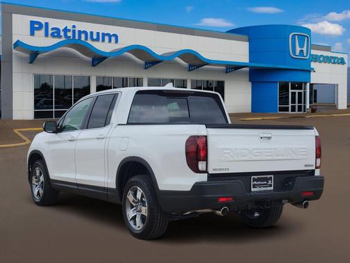 Platinum White Pearl 2026 Honda Ridgeline RTL