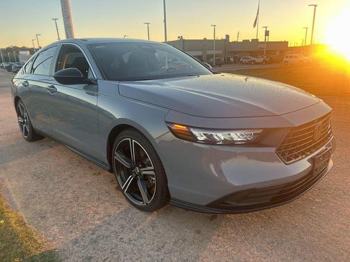 2025 Honda Accord Hybrid Base