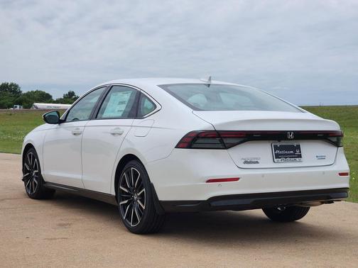 Platinum White 2026 Honda Accord Hybrid Touring
