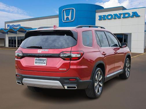 2025 Honda Pilot Touring 8-Passenger