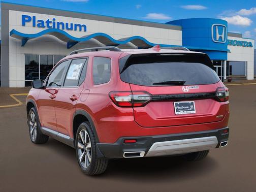 2025 Honda Pilot Touring 8-Passenger