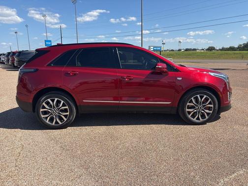 2023 Cadillac XT5 Sport