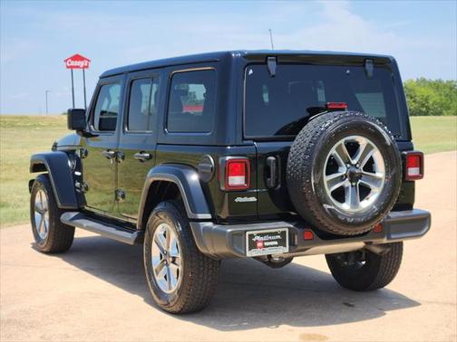 2022 Jeep Wrangler Unlimited Sahara