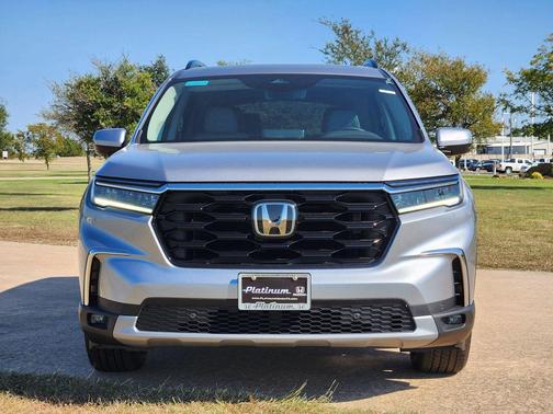 2025 Honda Pilot Touring 8-Passenger