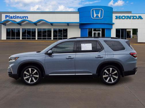2023 Honda Pilot Touring 8-Passenger