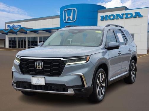 2023 Honda Pilot Touring 8-Passenger