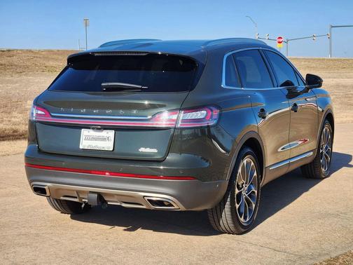 2023 Lincoln Nautilus Reserve