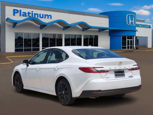 Ice Cap 2025 Toyota Camry LE
