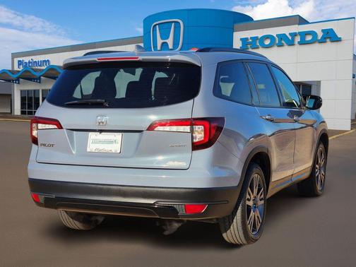 2022 Honda Pilot 2WD Sport