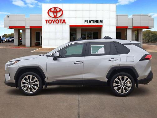 2023 Toyota RAV4 XLE Premium