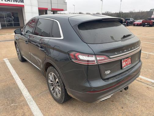 2022 Lincoln Nautilus Reserve