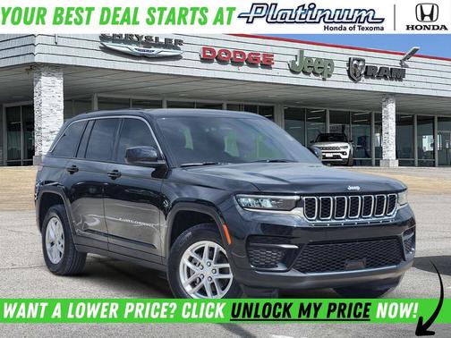 Diamond Black Crystal Pearlcoat 2025 Jeep Grand Cherokee Laredo