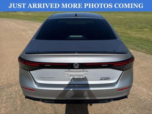 2023 Honda Accord Hybrid Base