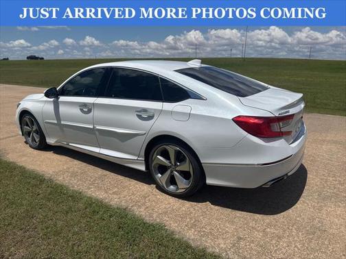 2020 Honda Accord Touring 2.0T