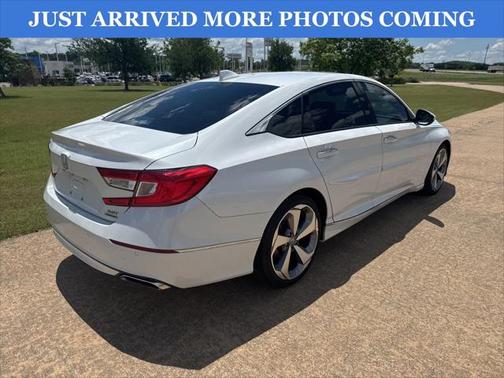 2020 Honda Accord Touring 2.0T