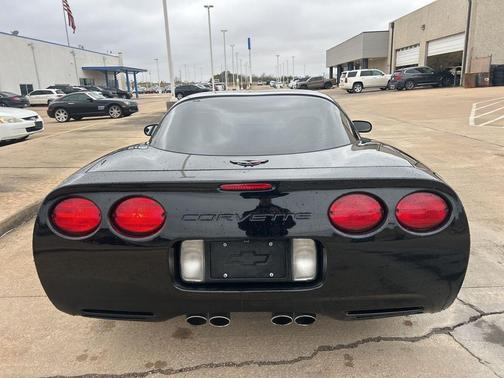 2001 Chevrolet Corvette Base