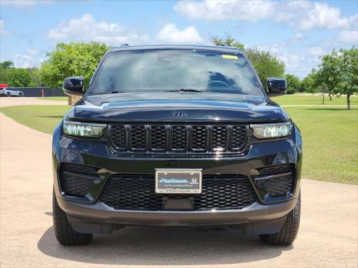 2024 Jeep Grand Cherokee Altitude