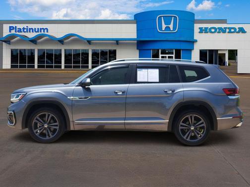 Platinum Gray Metallic 2022 Volkswagen Atlas 3.6L SEL