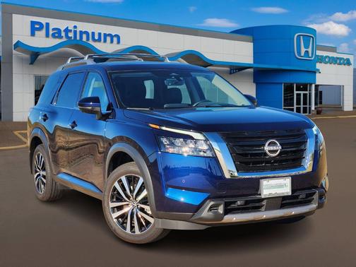 2025 Nissan Pathfinder Platinum FWD