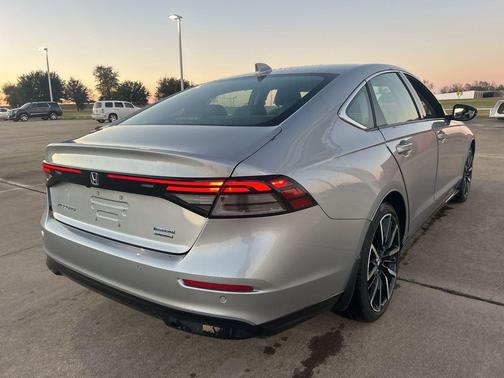 2023 Honda Accord Hybrid Touring