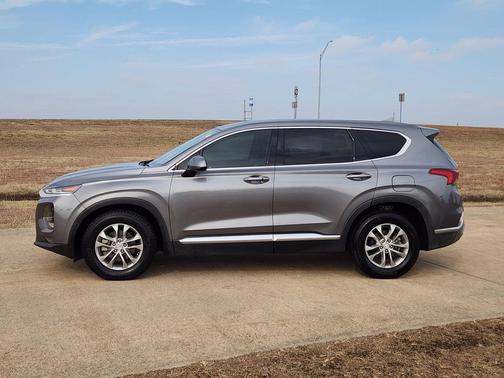 2019 Hyundai SANTA FE SEL 2.4