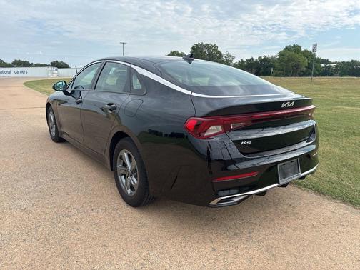 2022 Kia K5 LXS