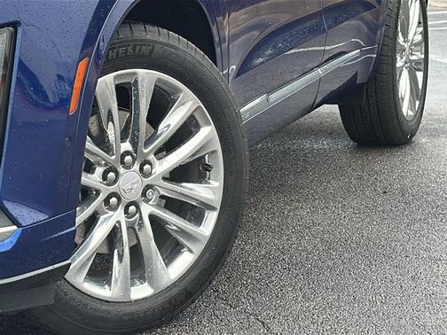 2025 Cadillac XT6 Premium Luxury AWD