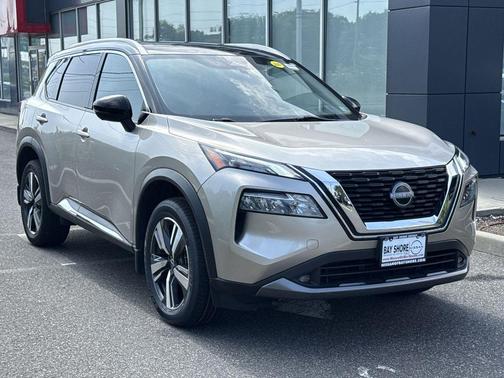 2022 Nissan Rogue SL