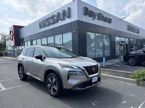 2022 Nissan Rogue SL