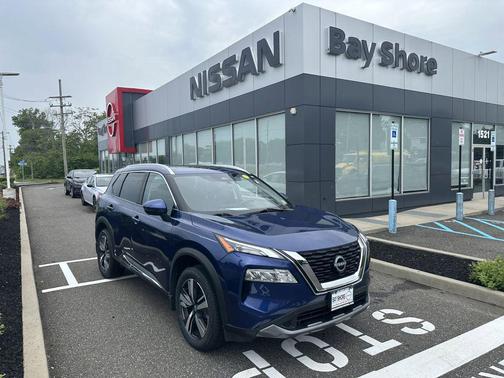 Caspian Blue Metallic 2023 Nissan Rogue SL