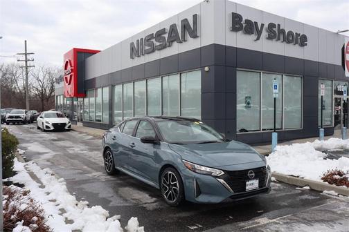 2025 Nissan Sentra SR